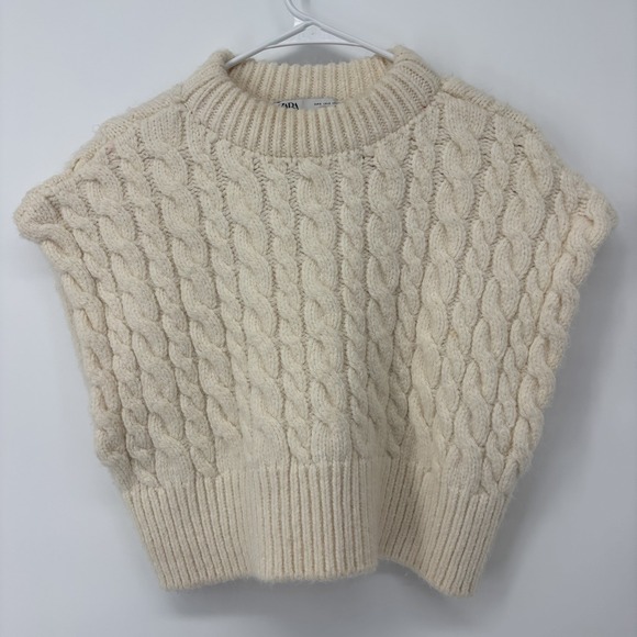 Zara Jackets & Blazers - Zara Womens Size Small Ivory Cable Knit Pullover Cropped Sweater Vest